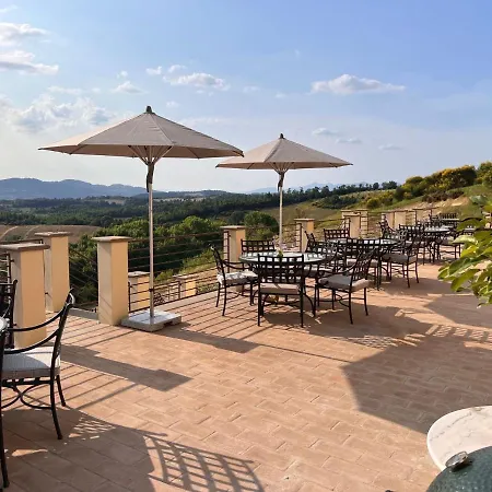 Il Sarale - Vista Sulle Colline Di B&B 치타디카스텔로