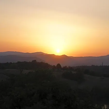 Bed and breakfast Il Sarale - Vista Sulle Colline Di 4*